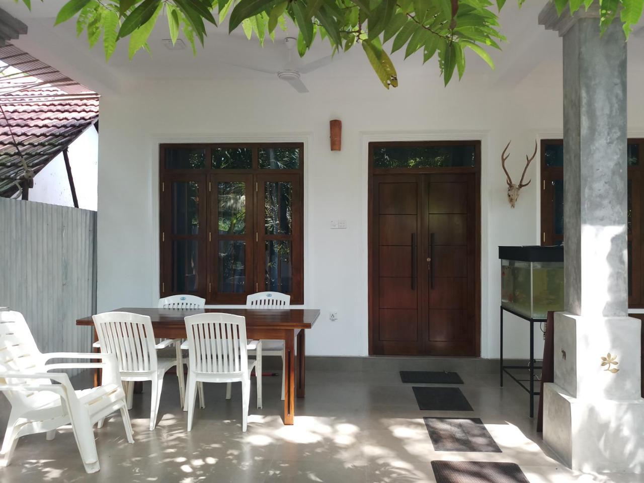 Ramya Nest Inn Mirissa Extérieur photo