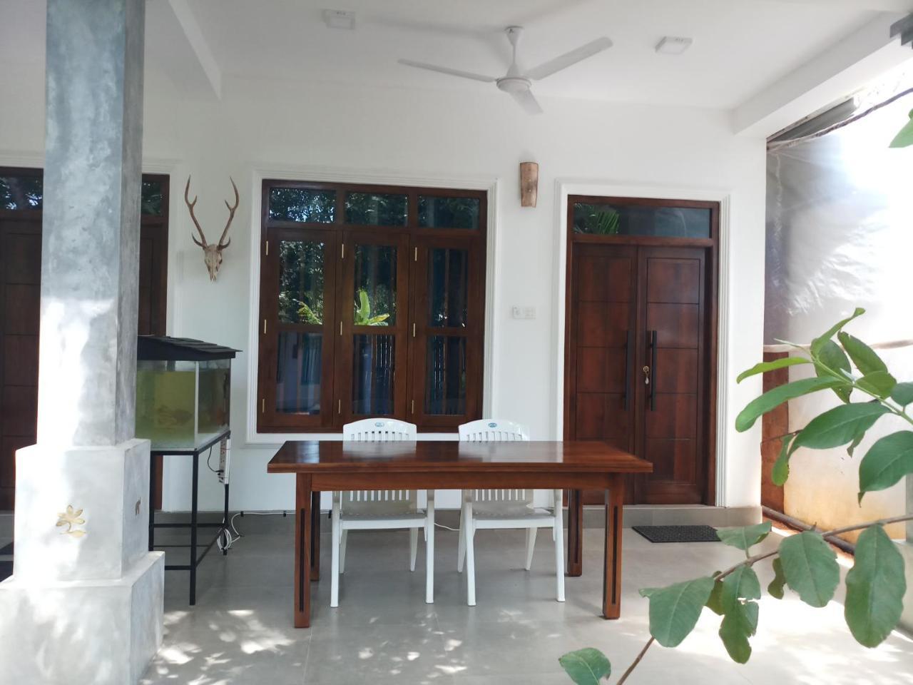 Ramya Nest Inn Mirissa Extérieur photo